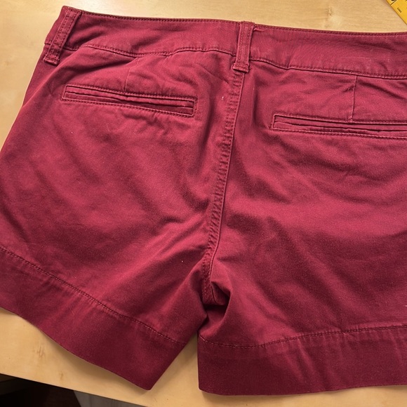 American Eagle Size 4 Burgundy/Merlot Shorts. Cotton/Rayon Blend. - Picture 4 of 6